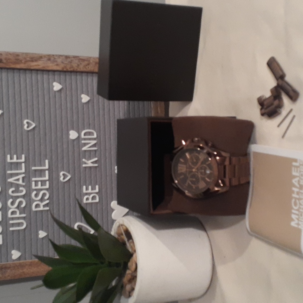 MICHAEL KORS WATCH